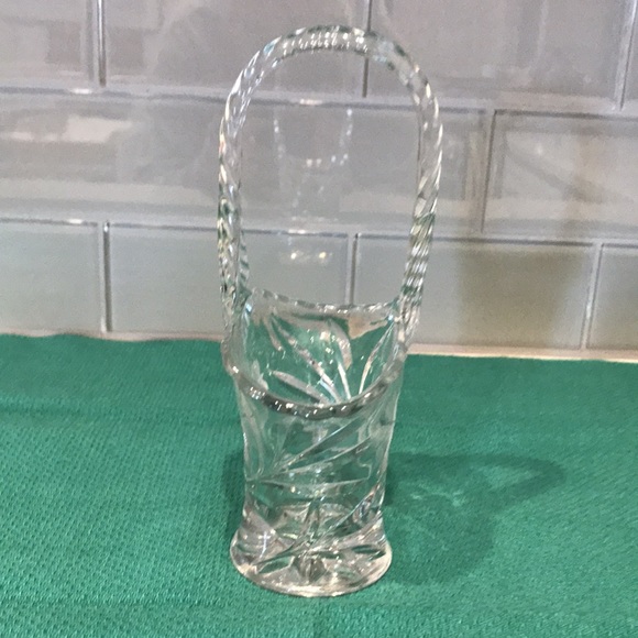 Accents Vintage Glass Basket Vase Poshmark